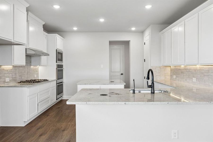 8-4341Addison_008 8-4341Addison_008