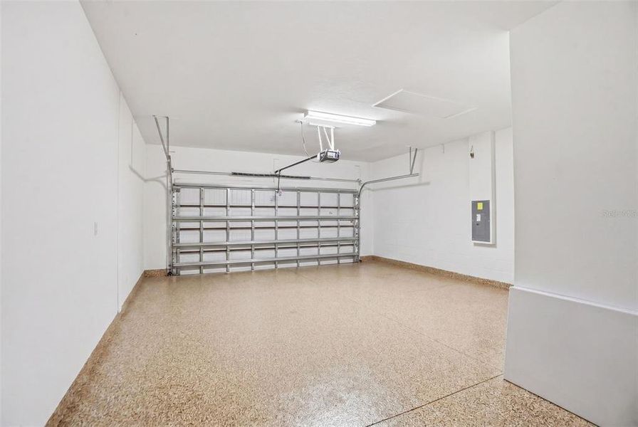Spacious, unfurnished interior of a new home in Mirada Active Adult, San Antonio (Image 21).