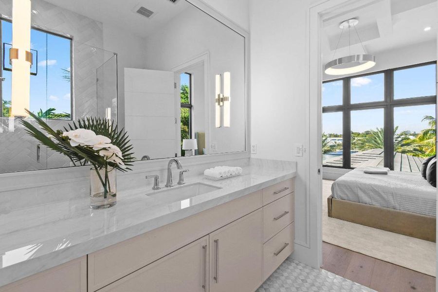 2085VitexLn(76) 2085VitexLn(76)