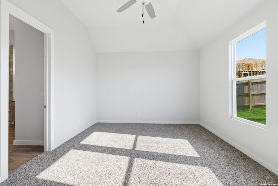 Spacious, unfurnished interior of a new home in , San Antonio (Image 26).