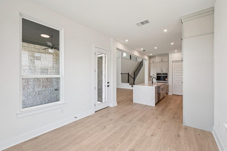 Home is under construction, not the actual photos – for illustrative purposes only. Please confirm features and color selections Home is under construction, not the actual photos – for illustrative purposes only. Please confirm features and color selections