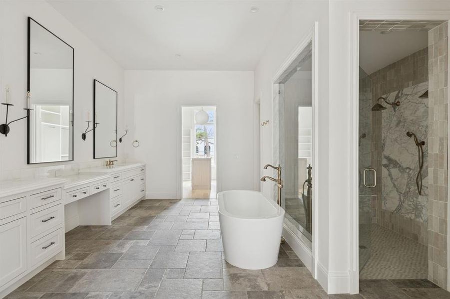 Furnished interior view inside a new home in , Colleyville (Image 9).