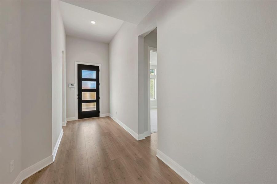 Spacious, unfurnished interior of a new home in Northshore at Lakewood Village - Garden Series, Lakewood Village (Image 17). Spacious, unfurnished interior of a new home in Northshore at Lakewood Village - Garden Series, Lakewood Village (Image 17).