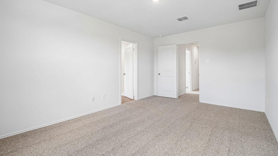 Spacious, unfurnished interior of a new home in Prairie Lakes, Buda (Image 32).
