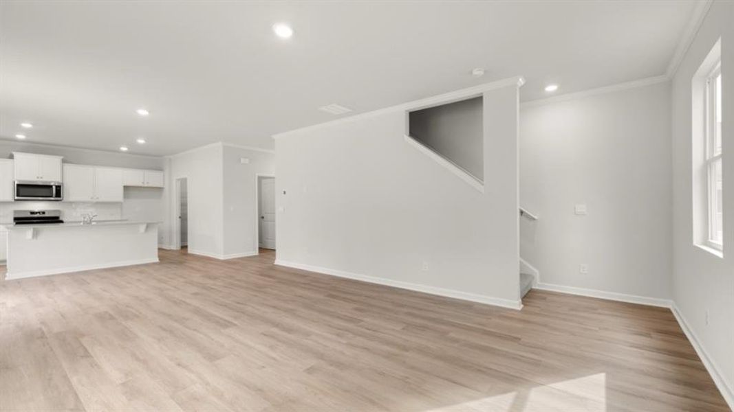 Spacious, unfurnished interior of a new home in , Union City (Image 18).