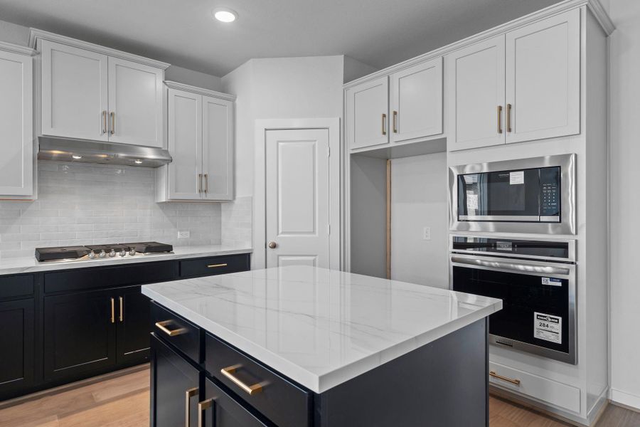 Furnished interior view inside a new home in Sienna 45', 50', Missouri City (Image 9). Furnished interior view inside a new home in Sienna 45', 50', Missouri City (Image 9).