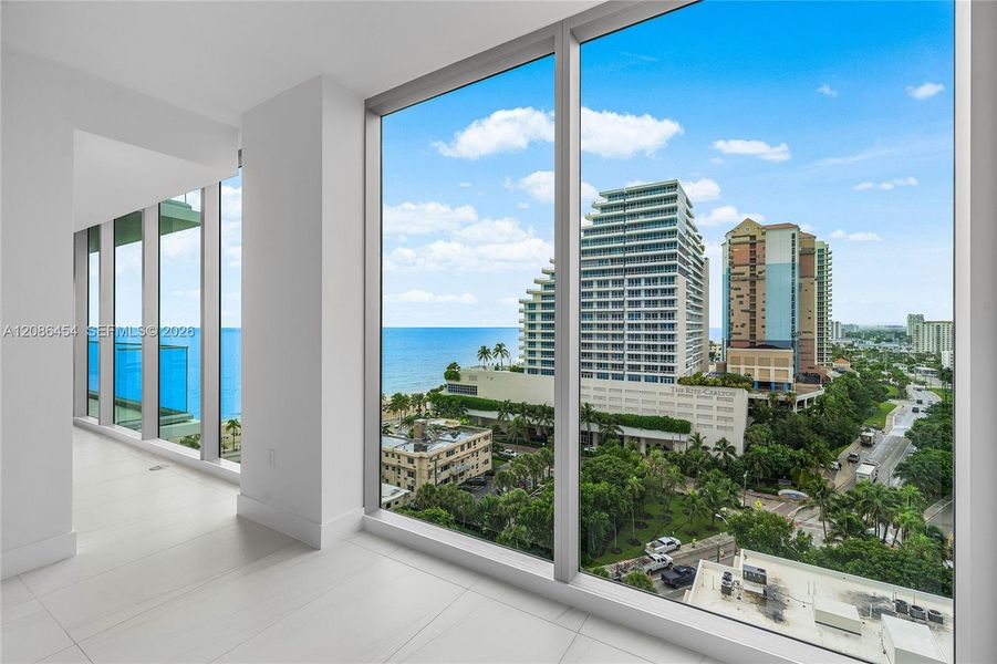 Condo located in Fort Lauderdale, FL showcasing its design and architecture (Image 26).