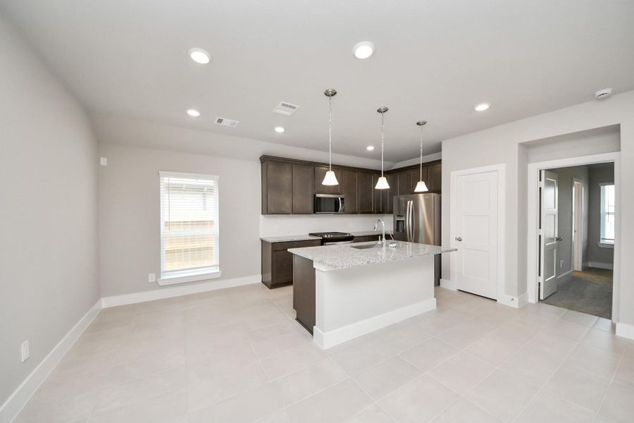 Furnished interior view inside a new home in , Tomball (Image 18).