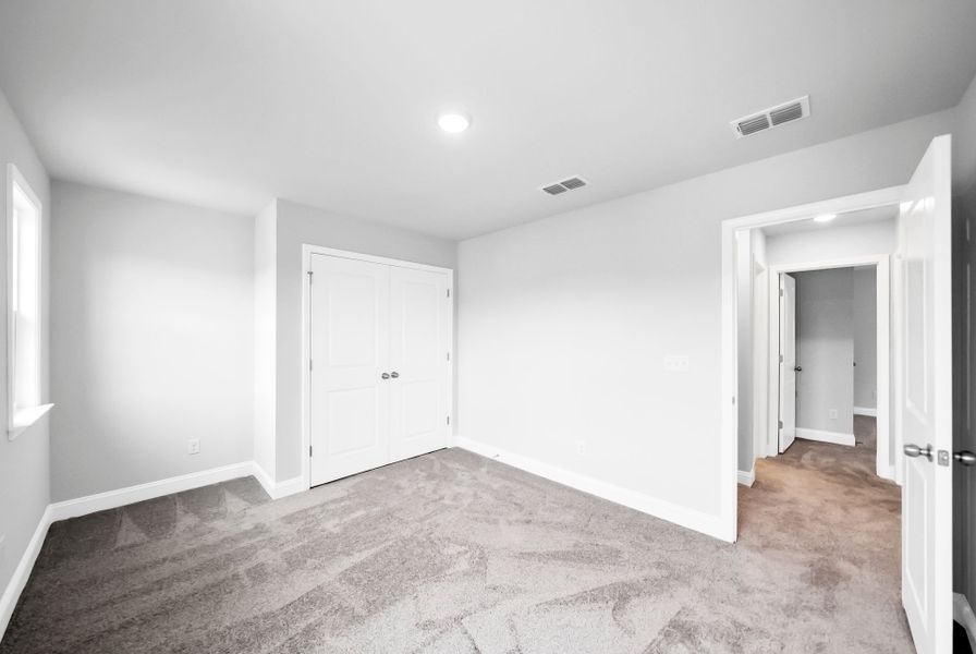 Spacious, unfurnished interior of a new home in Monroe Preserve, Chapin (Image 33).