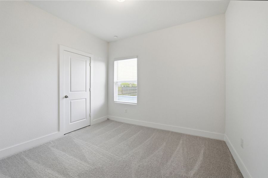 Spacious, unfurnished interior of a new home in Paramount, Kyle (Image 28).