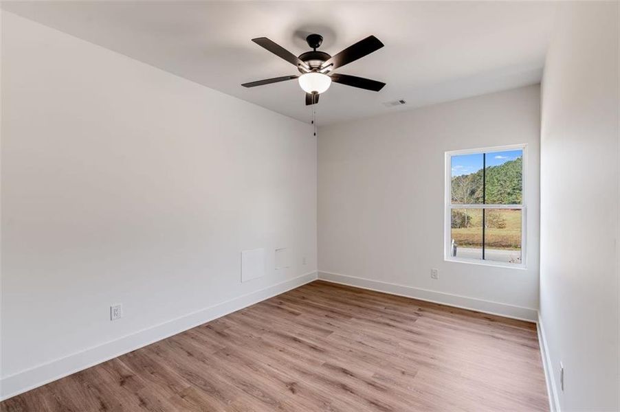 Spacious, unfurnished interior of a new home in , Dallas (Image 21).