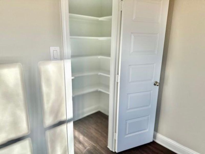 6602 closet