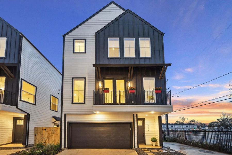Front exterior of a new home in , Houston, TX, highlighting curb appeal (Image 25). Front exterior of a new home in , Houston, TX, highlighting curb appeal (Image 25).