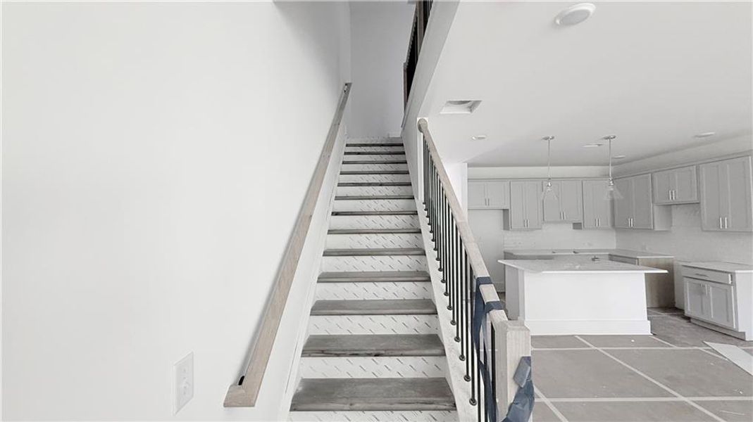 Spacious, unfurnished interior of a new home in Park Vue, Atlanta (Image 25).