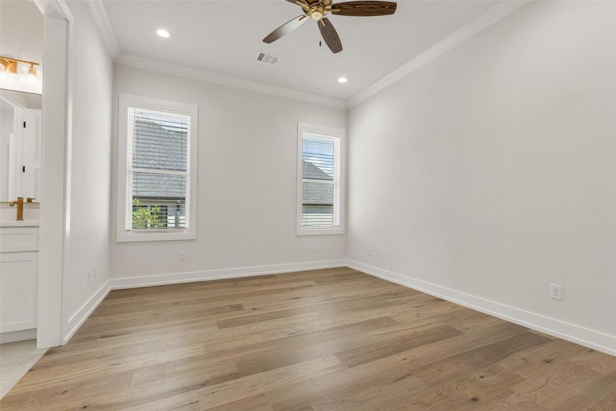 Spacious, unfurnished interior of a new home in , College Station (Image 32). Spacious, unfurnished interior of a new home in , College Station (Image 32).