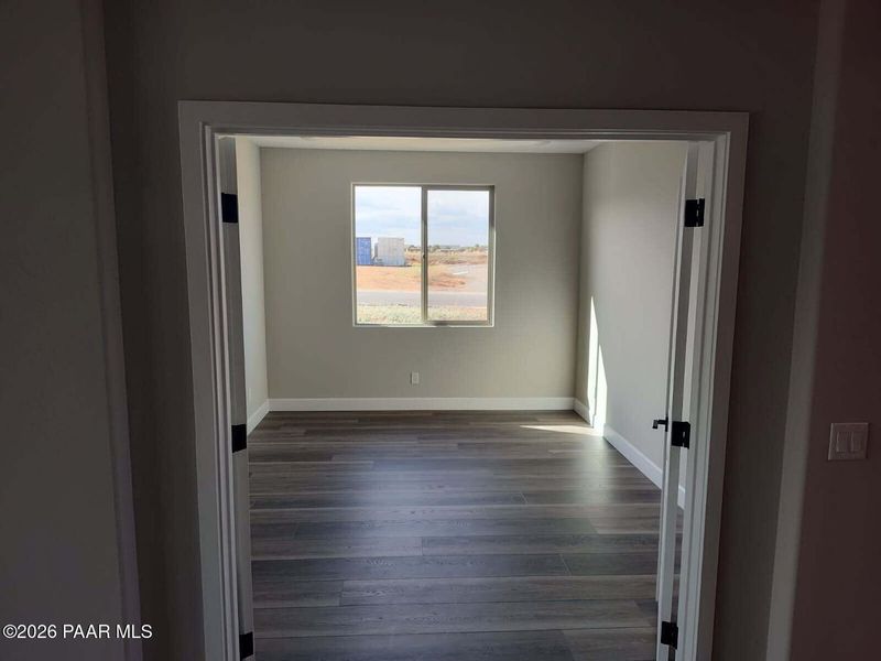 Spacious, unfurnished interior of a new home in North Ridge at Pronghorn Ranch, Prescott Valley (Image 12).