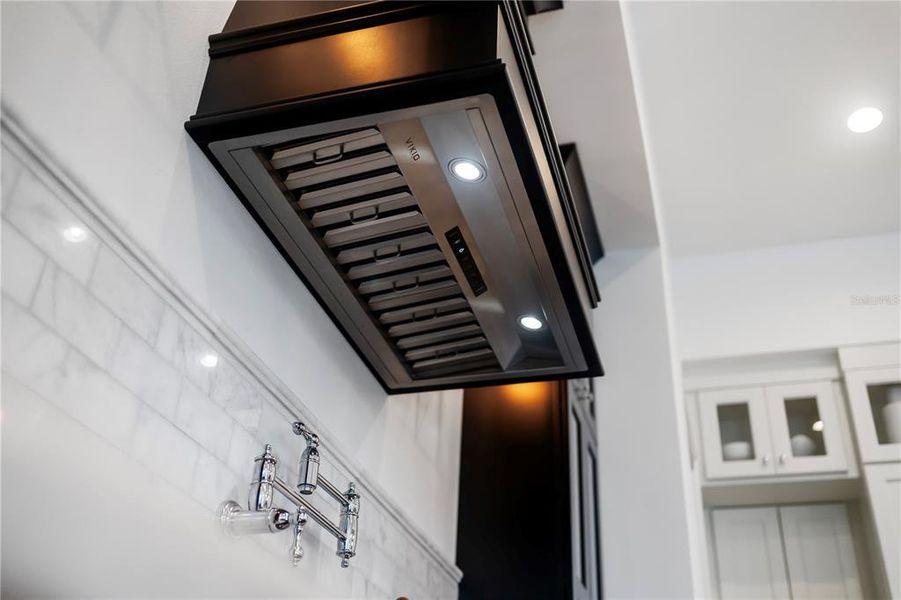 Close-up of interior finishes inside a home in , Port Charlotte (Image 55).