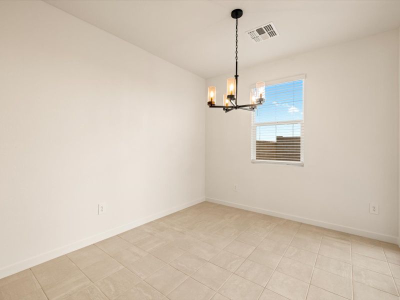 Spacious, unfurnished interior of a new home in Paloma Creek - Estate Series, Surprise (Image 9).