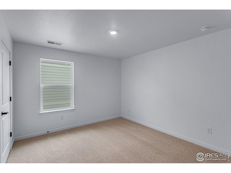 Spacious, unfurnished interior of a new home in Hansen Farm, Fort Collins (Image 20). Spacious, unfurnished interior of a new home in Hansen Farm, Fort Collins (Image 20).