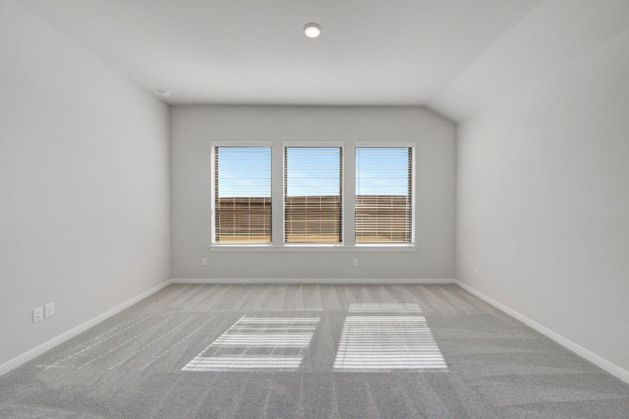 Spacious, unfurnished interior of a new home in Austin Point, Richmond (Image 31).