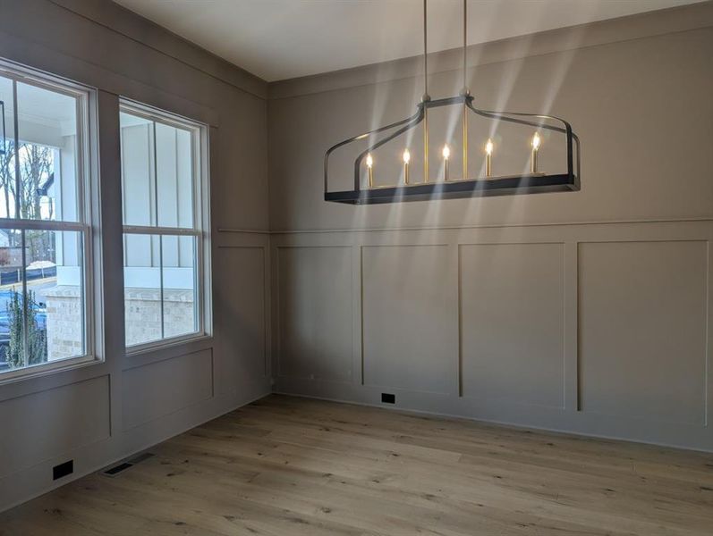 Spacious, unfurnished interior of a new home in Arden on Lanier, Cumming (Image 14).