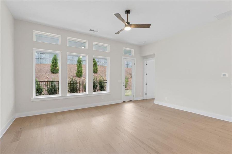 Spacious, unfurnished interior of a new home in Maple Grove at Towne Lake, Woodstock (Image 14).