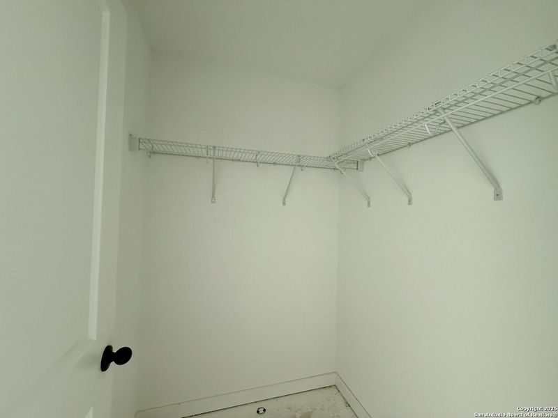 Spacious, unfurnished interior of a new home in The Arbors at the Wilder, Adkins (Image 10).