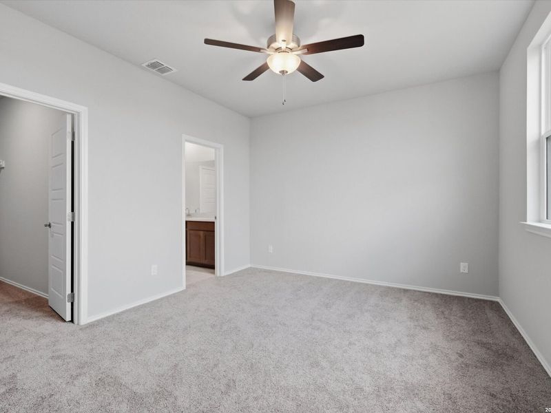 Spacious, unfurnished interior of a new home in Agave, San Antonio (Image 22). Spacious, unfurnished interior of a new home in Agave, San Antonio (Image 22).