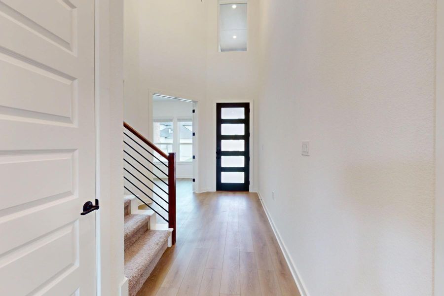 Spacious, unfurnished interior of a new home in Estancia West, Manchaca (Image 27). Spacious, unfurnished interior of a new home in Estancia West, Manchaca (Image 27).