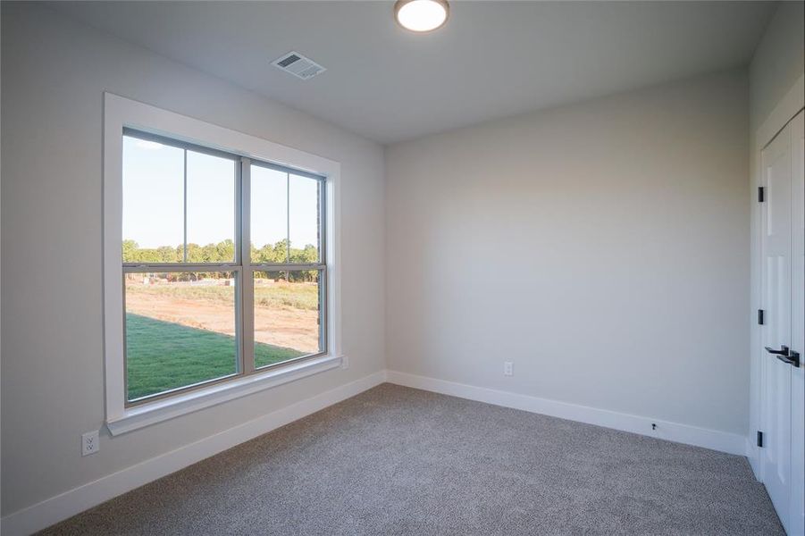 Spacious, unfurnished interior of a new home in , Springtown (Image 7).