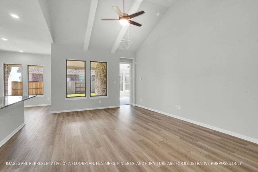 Spacious, unfurnished interior of a new home in River Ranch 55', Dayton (Image 15).