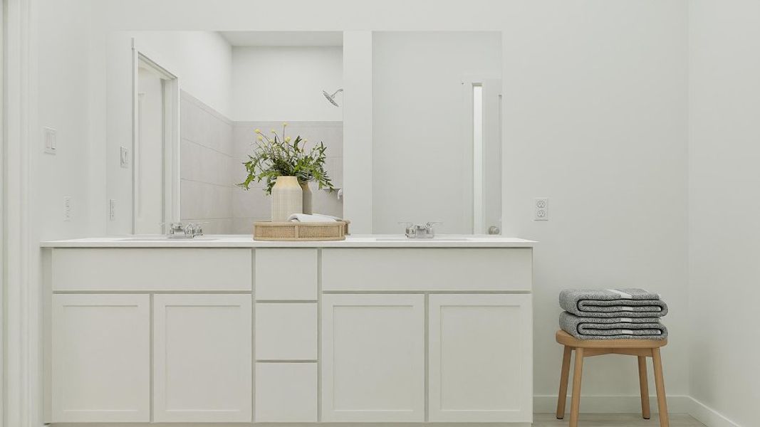 Grove Core 3545 Napali Owners Bath 1of2 F1