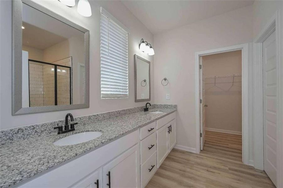 Furnished interior view inside a new home in Deer Creek, Temple (Image 9).