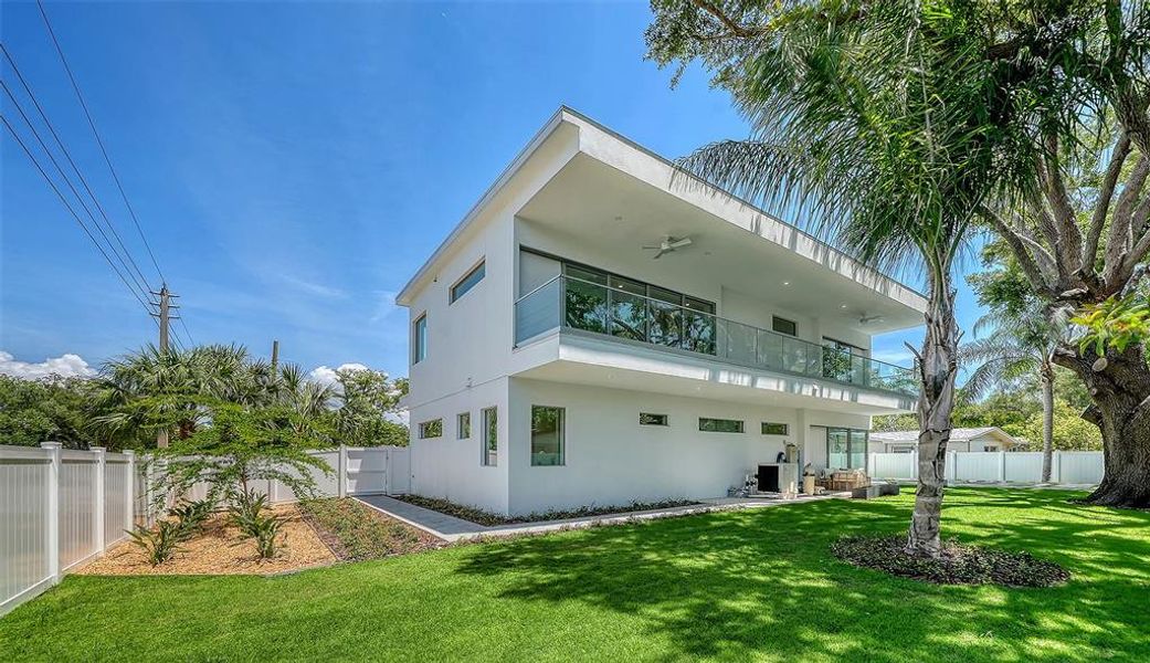 Exterior details and patio area of a home in , Sarasota (Image 32).