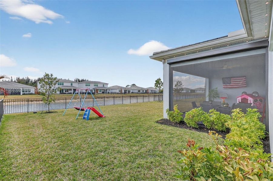 Exterior details and patio area of a home in , Port St. Lucie (Image 25).