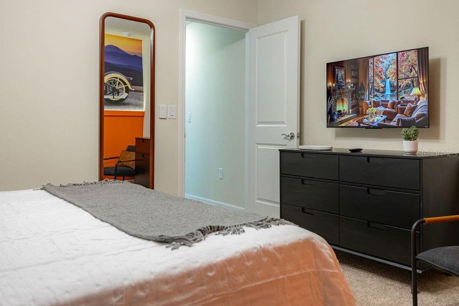 Furnished interior view inside a new home in , Clermont (Image 8).