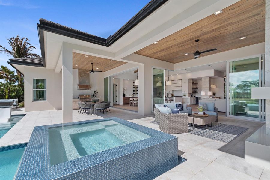 Spa / Lanai Spa / Lanai