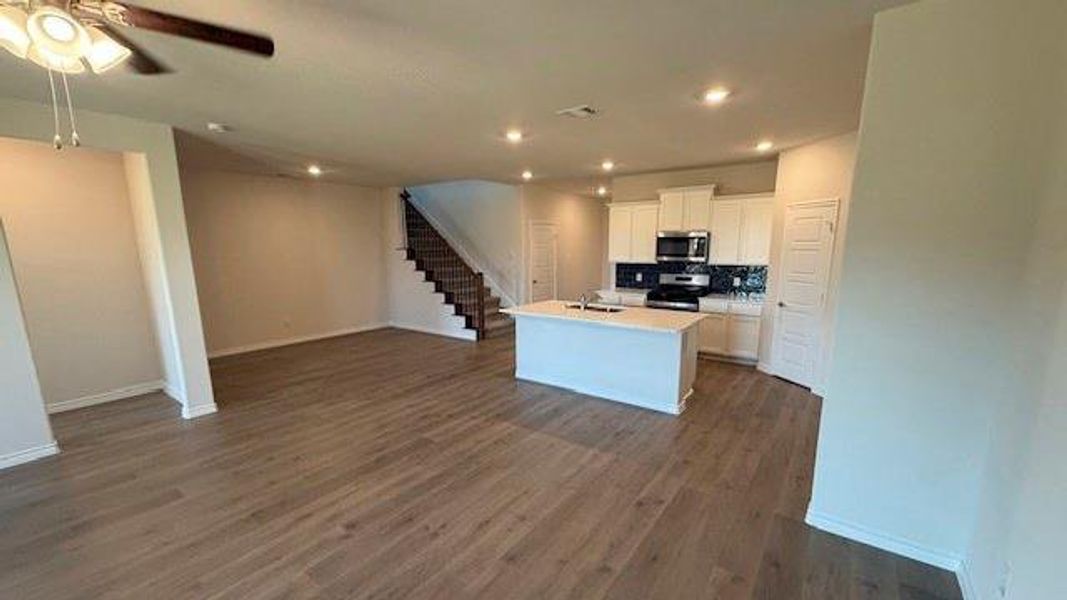 Image 9 of a home in Fireside by the Lake.