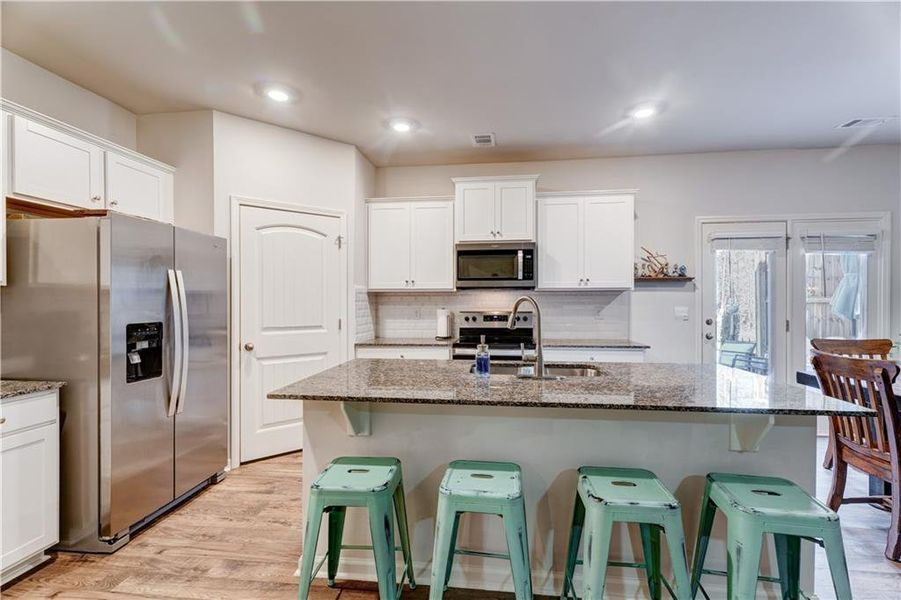 Furnished interior view inside a new home in , Dahlonega (Image 13).