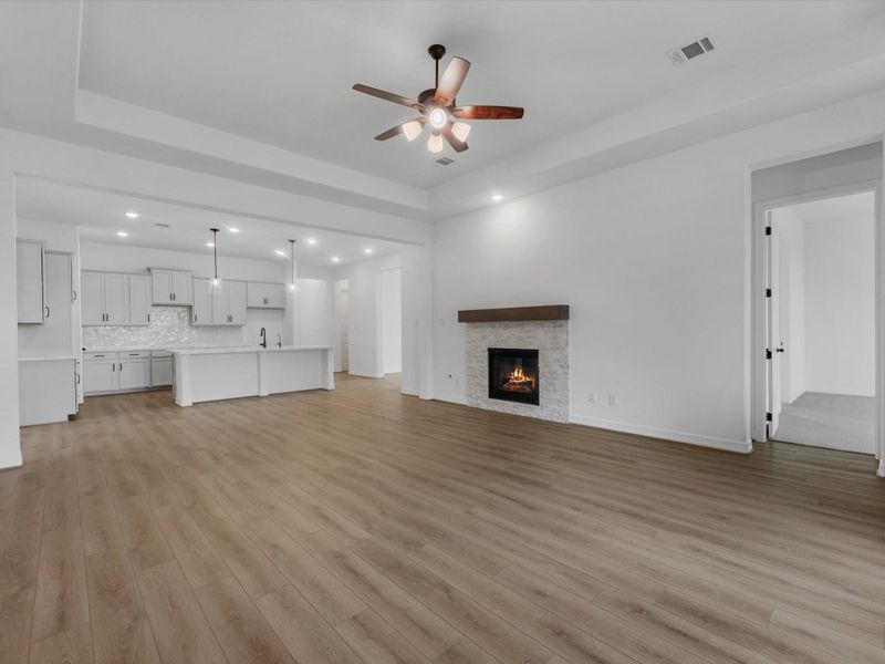 Spacious, unfurnished interior of a new home in Wildrye, Waller (Image 16).