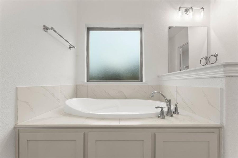 217 Silo-Primary Suite-6