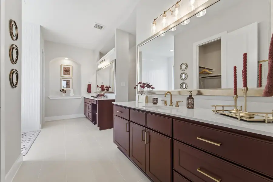 Representative furnished interior of a home built from the Laguna III by CastleRock Communities in Lakesong, Grand Prairie (Image 39).