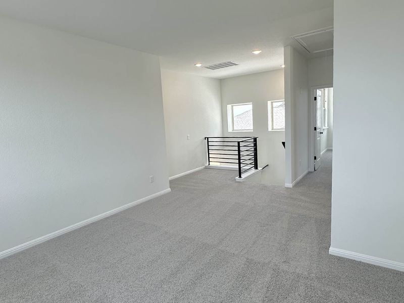 Spacious, unfurnished interior of a new home in Sage Hollow, Kyle (Image 16).