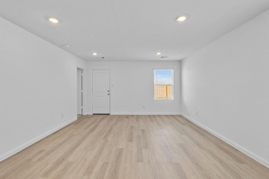 Spacious, unfurnished interior of a new home in McCrorey Trails, Conroe (Image 16). Spacious, unfurnished interior of a new home in McCrorey Trails, Conroe (Image 16).