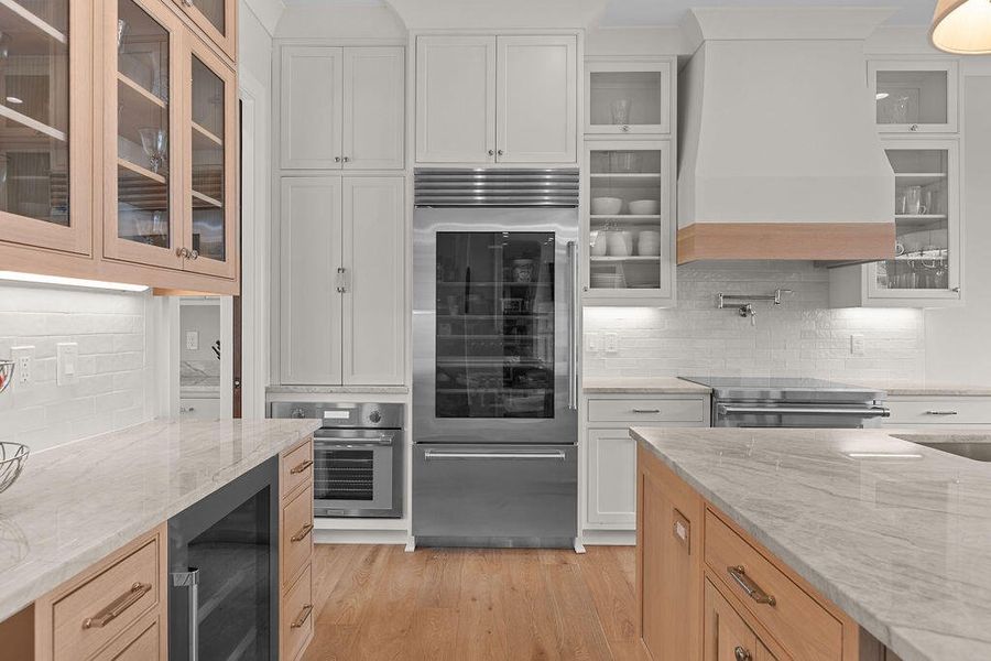 Furnished interior view inside a new home in , Kiawah Island (Image 14).