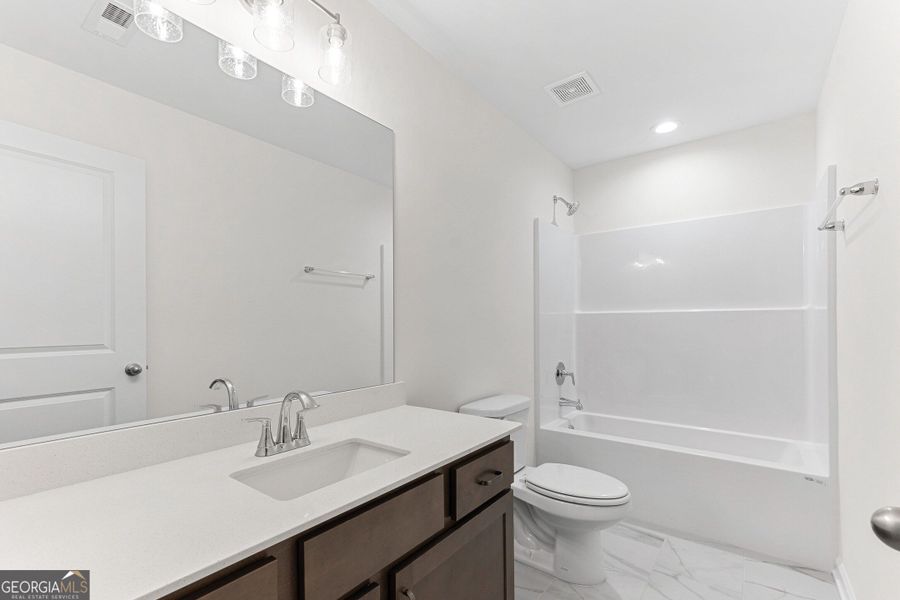 Furnished interior view inside a new home in Juliette Crossing, Forsyth (Image 10).