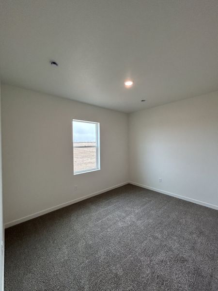 Spacious, unfurnished interior of a new home in Hudson Hills, Hudson (Image 9).