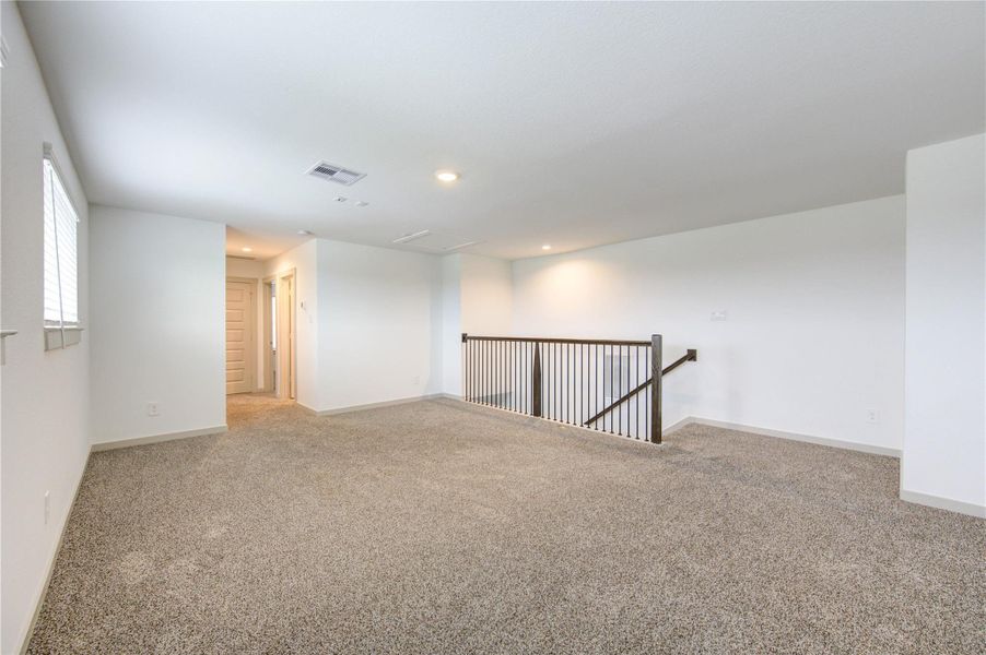 Spacious, unfurnished interior of a new home in , Katy (Image 45).