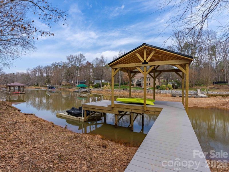 Community amenities in , Mooresville (Image 40).