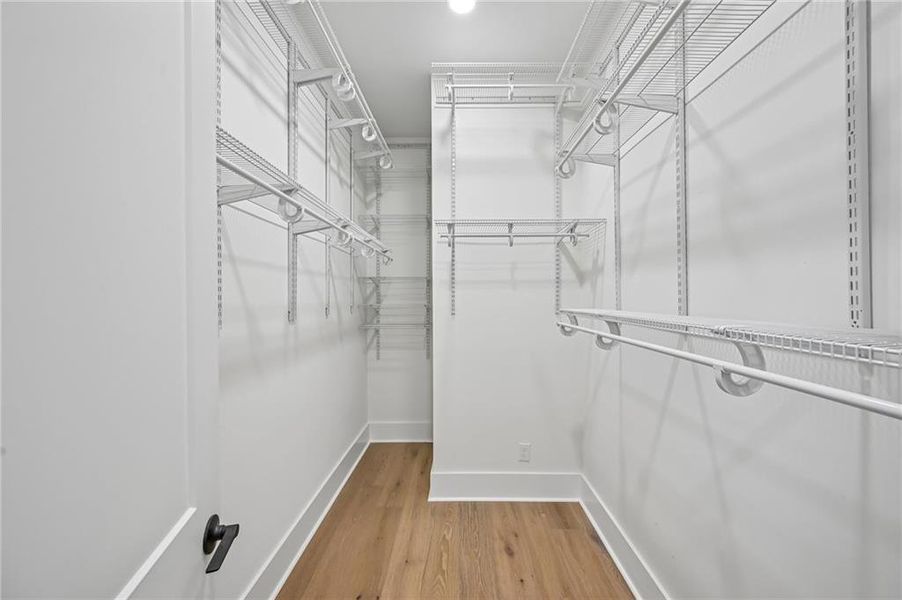 Spacious, unfurnished interior of a new home in , Alpharetta (Image 60). Spacious, unfurnished interior of a new home in , Alpharetta (Image 60).